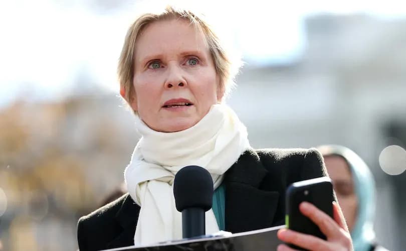 Hollywood actresses rage against Trump for pushing back on child 'sex changes,' abortion