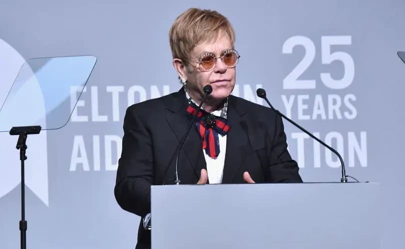 Russia bans Elton John AIDS Foundation for promoting homosexuality, non-traditional values