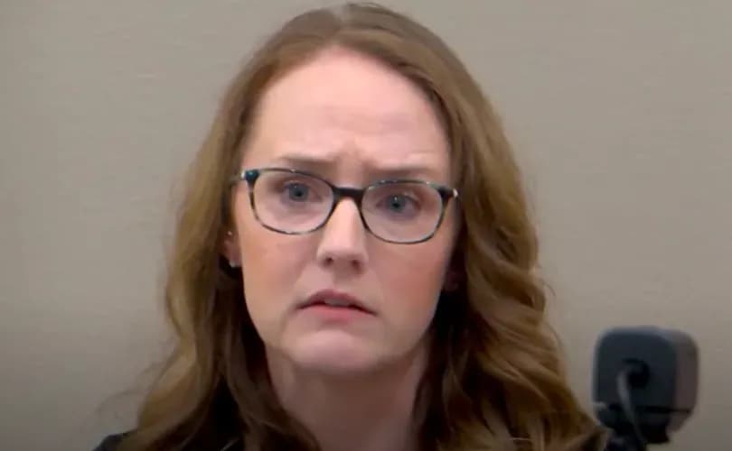 Woman sues IVF facility after giving birth to someone else’s baby, being forced to give him away