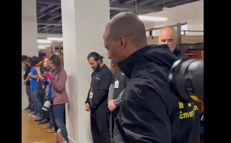 HUD Secretary leads prayer at LA homeless center before touring the city’s wildfire damage