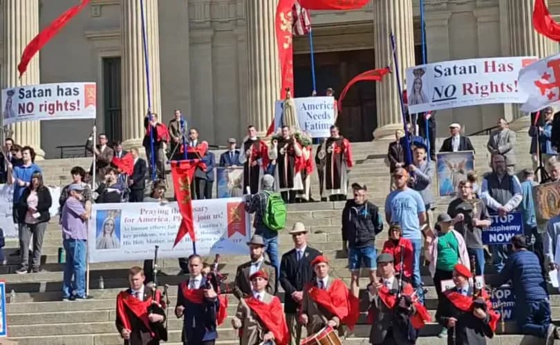 Hundreds of Catholics pray Rosary outside Kansas State Capitol in reparation for satanic 'black mass'