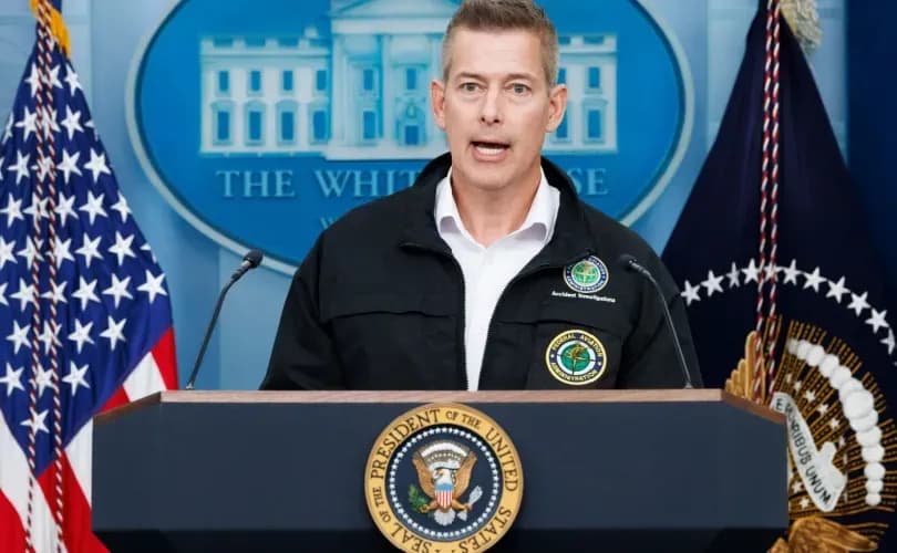 Midshipmen erupt in cheers as Secretary Duffy overturns Biden-era removal of Jesus painting