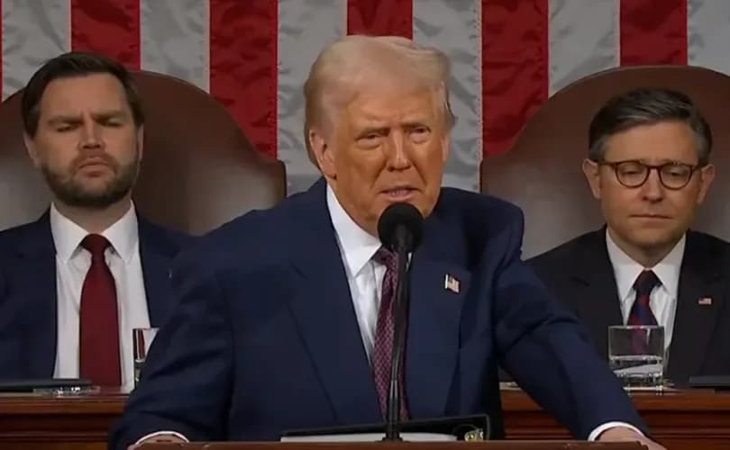 Trump asks Congress to enact law mandating death penalty for killing law enforcement officers