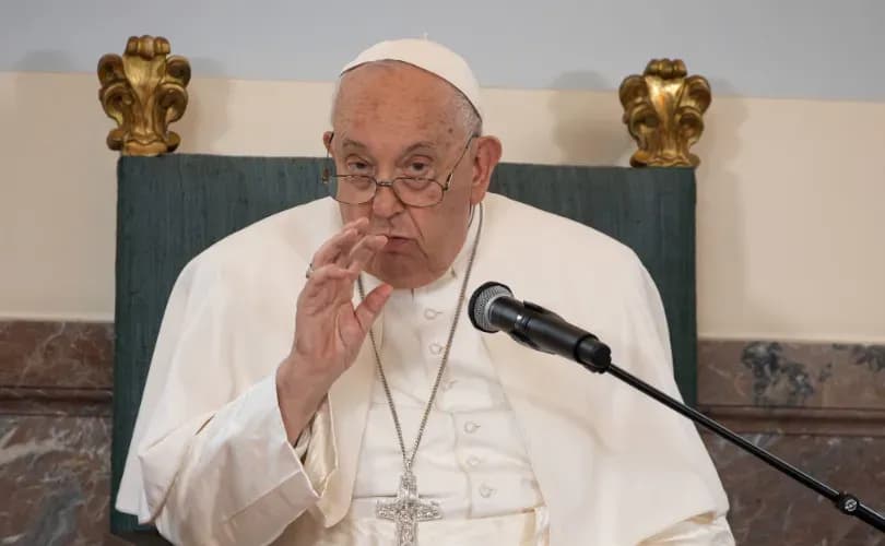 Pope Francis has two episodes of ‘acute respiratory failure’ in hospital