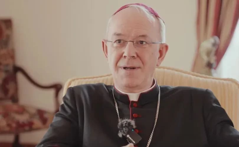 Bishop Schneider: Pope's 'first commitment' is to the Gospel, not Vatican II