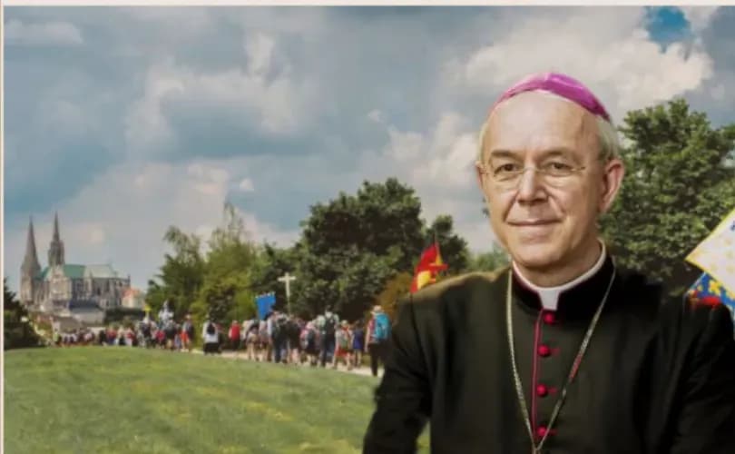 Bishop Schneider: 'I was moved to tears' by joy of Chartres pilgrims