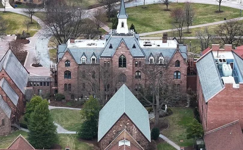 UPDATE: Catholic university in New Jersey cancels ‘drag bingo' after students plan Rosary rally