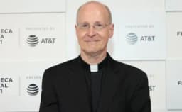 Thumbnail for Catholic university cancels heterodox Fr. James Martin's commencement speech after student backlash