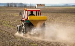 Thumbnail for Grain farmers warn Canadians that retaliatory tariffs against Trump, US will cause food prices to soar