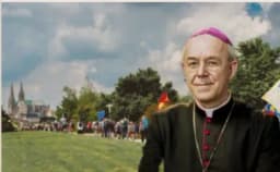 Thumbnail for Bishop Schneider: 'I was moved to tears' by joy of Chartres pilgrims